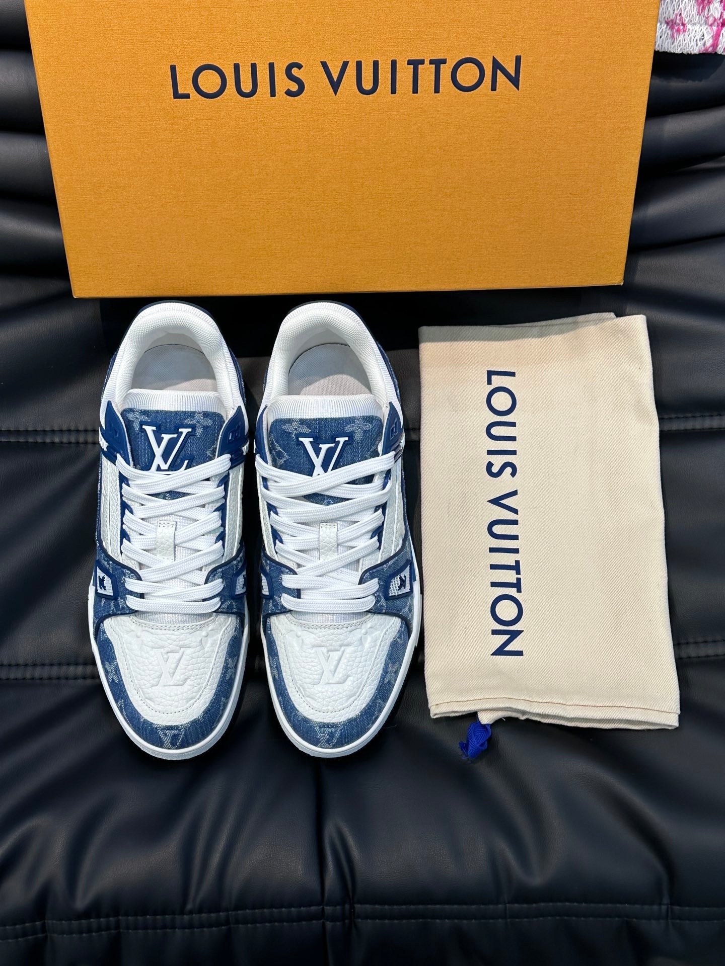 LV - Trainers Blue