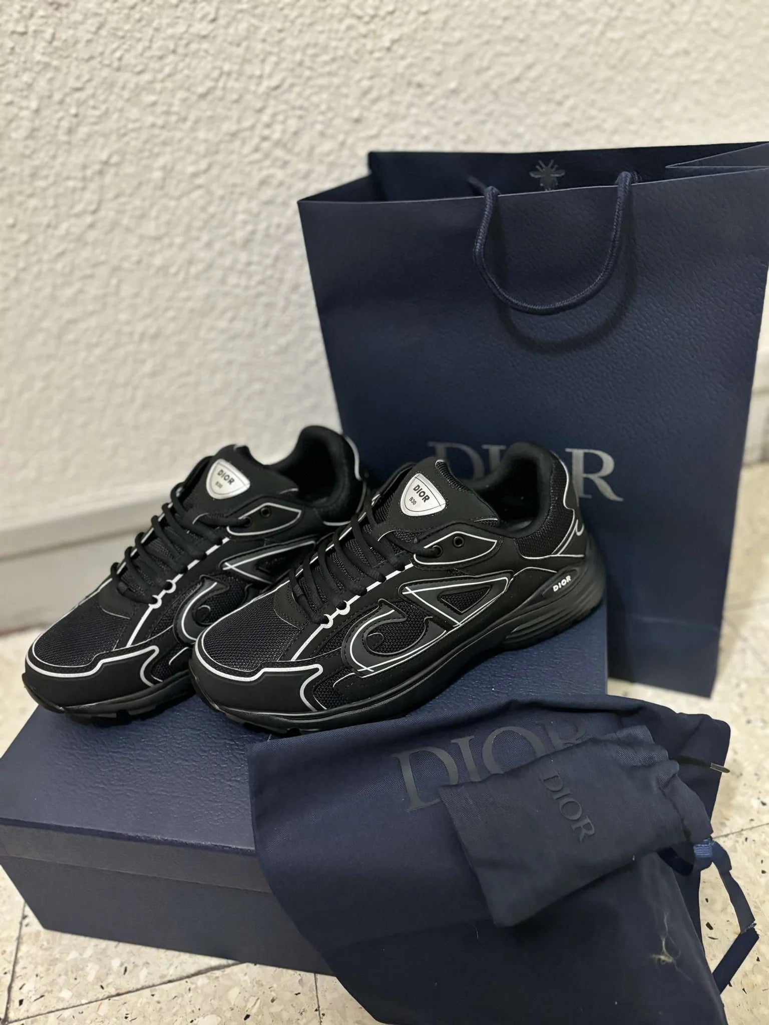 Sneaker B30 V2 Full Black Modèle 2k25