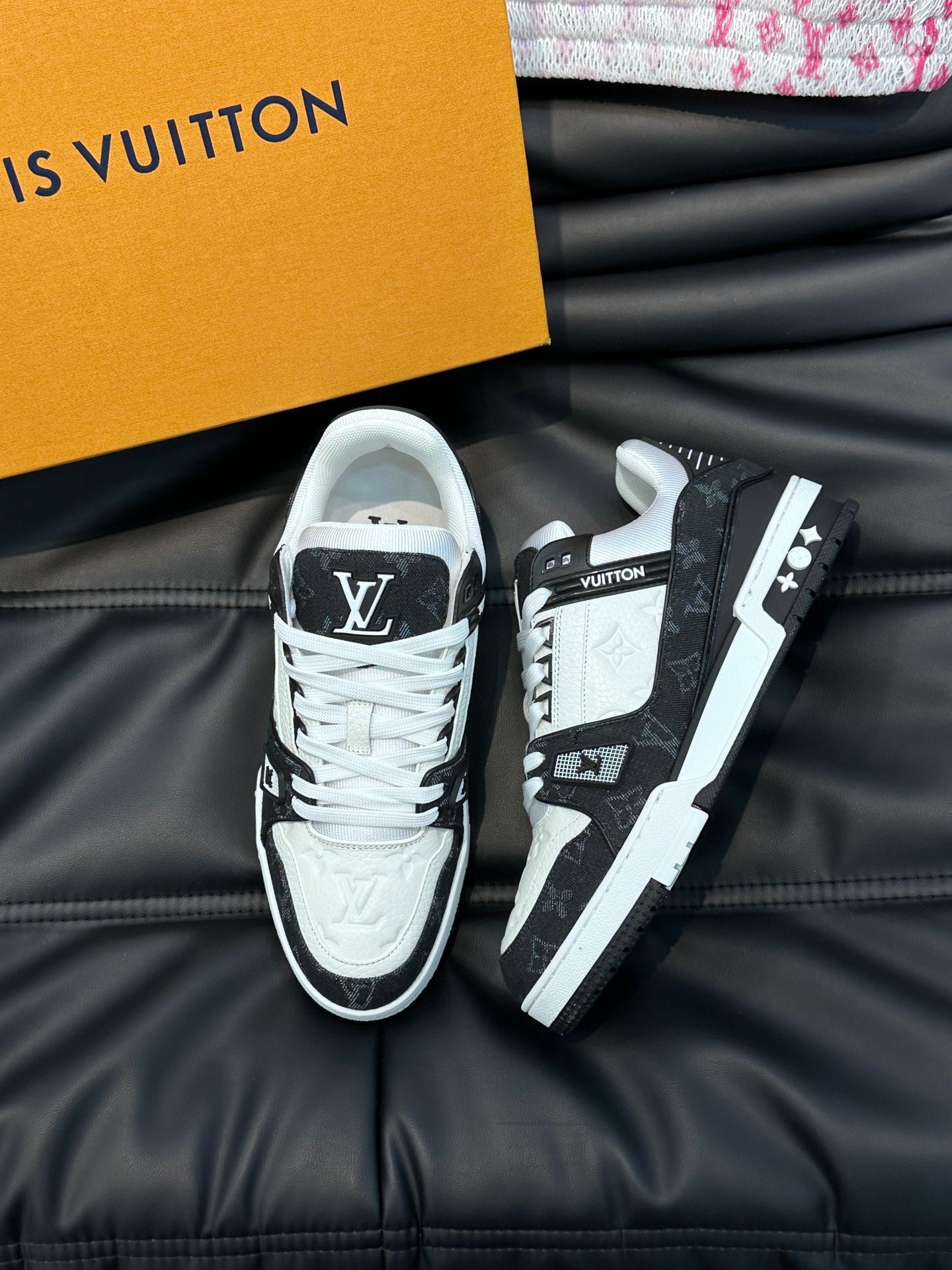 LV - Trainers Black