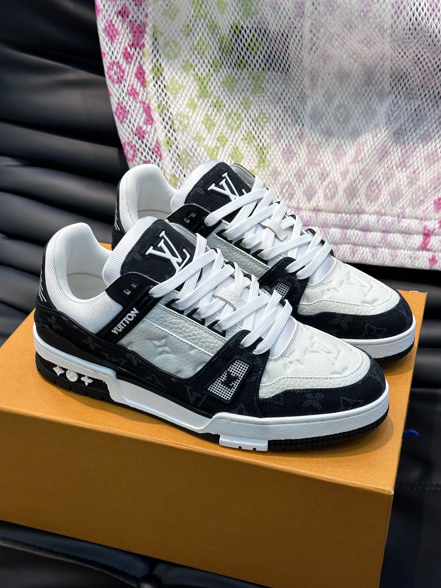 LV - Trainers Black