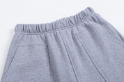 Short gris  à petit logo ami de cœur gris