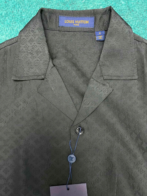 LV - Chemise noir