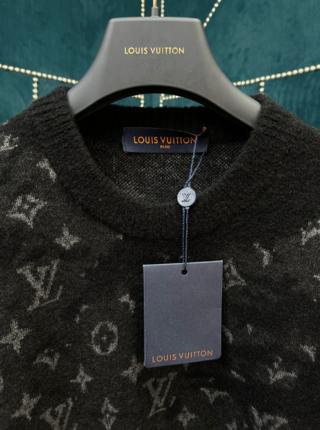 LV - Pull Distressed Flock Noir