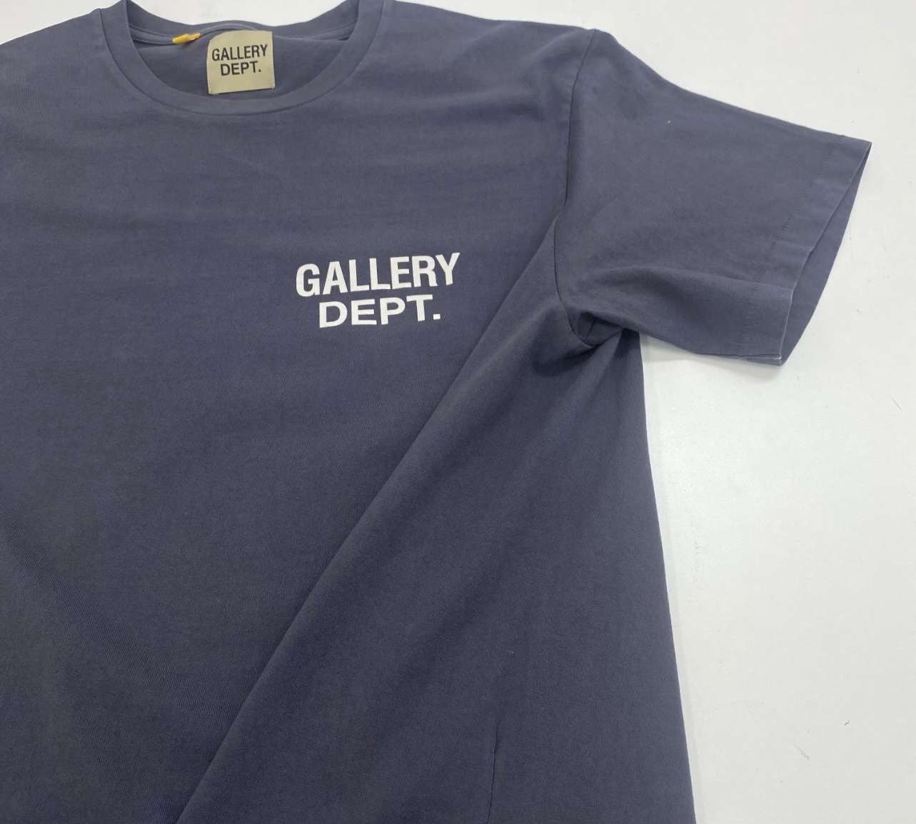 T-shirt Galery DEPT
