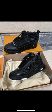 Sneakers  Lv Skate black 10/10 facture