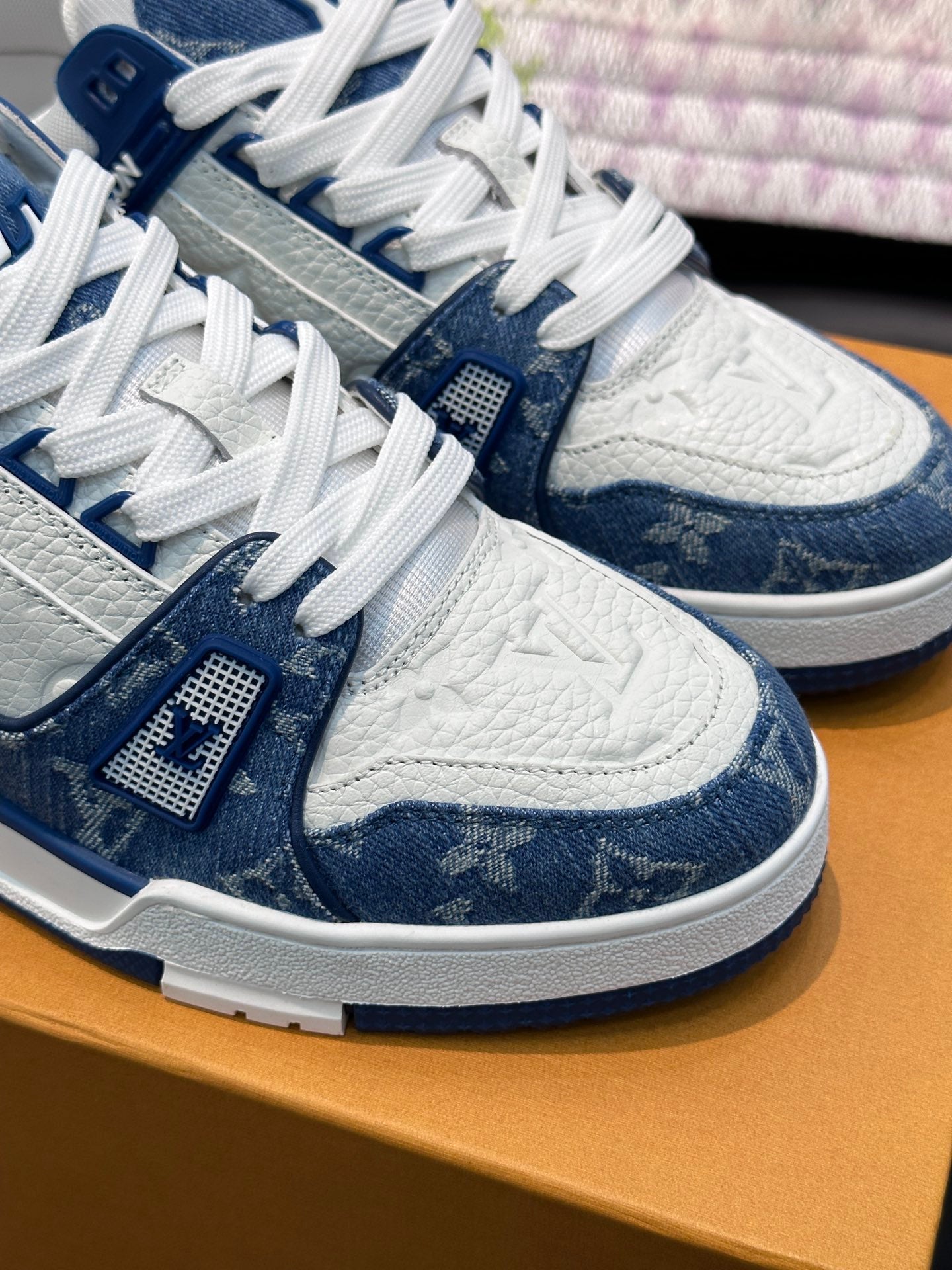 LV - Trainers Blue